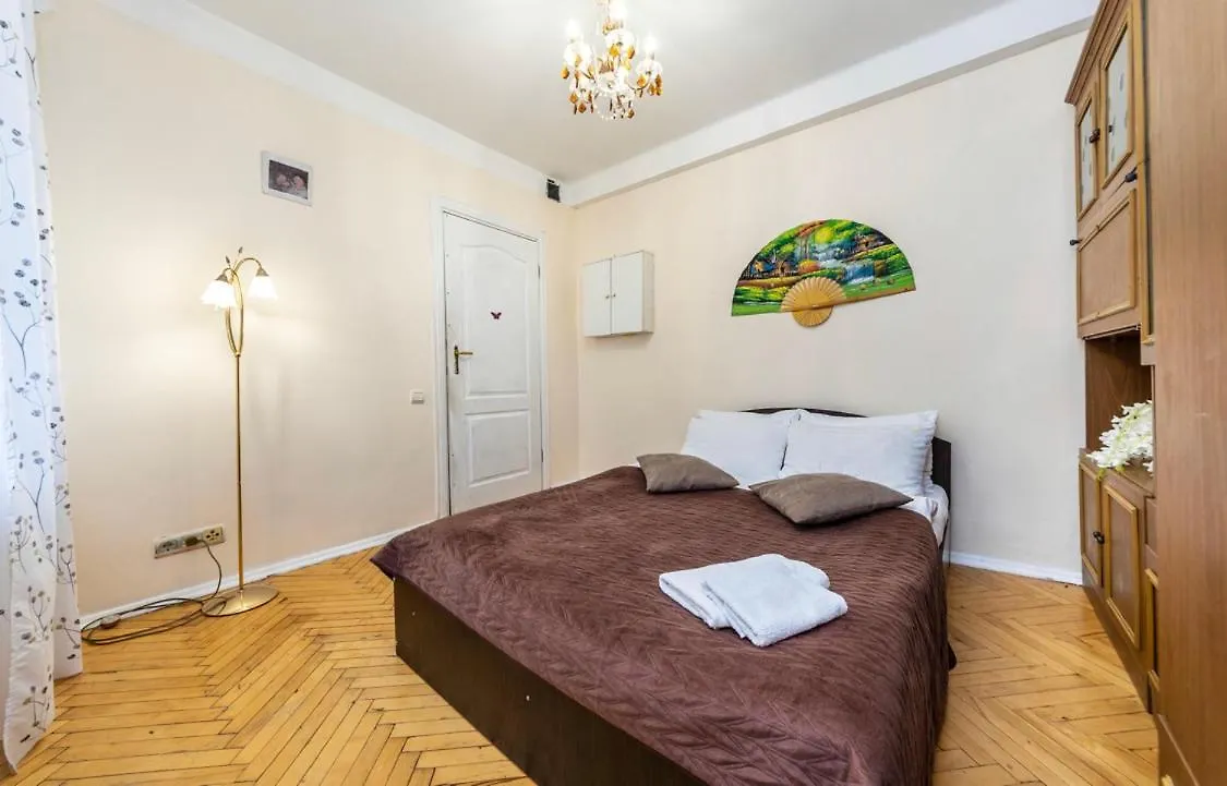 Kresatik Street City Center For Big Family Kiev